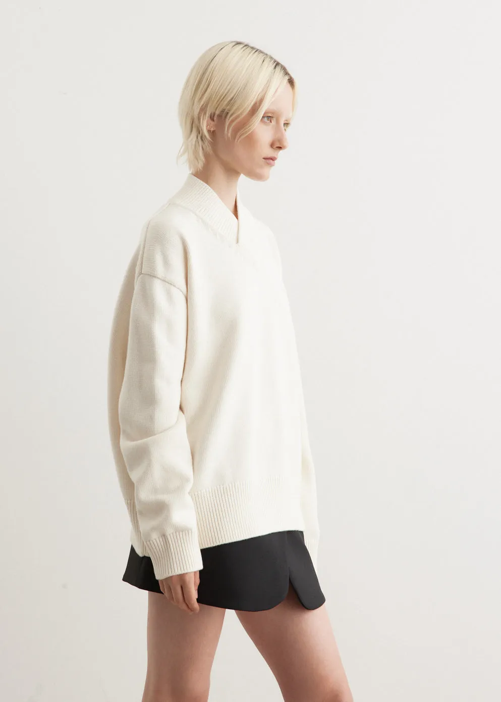 Nohwe 3G Cross-Neck Knit